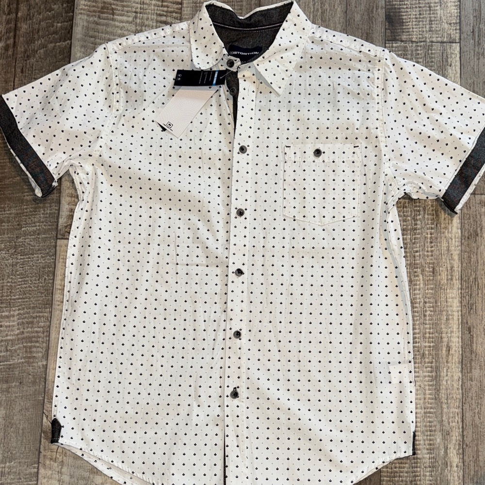 DISTORTION White and black shirt- size 14/16